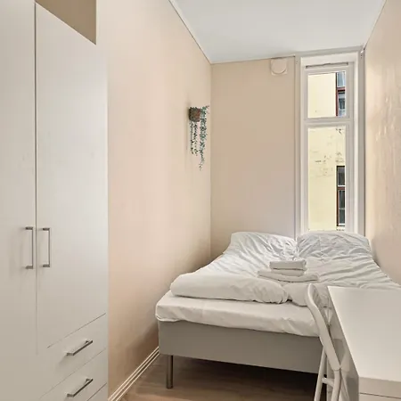 Family Friendly - Modern - Apartment Bergen