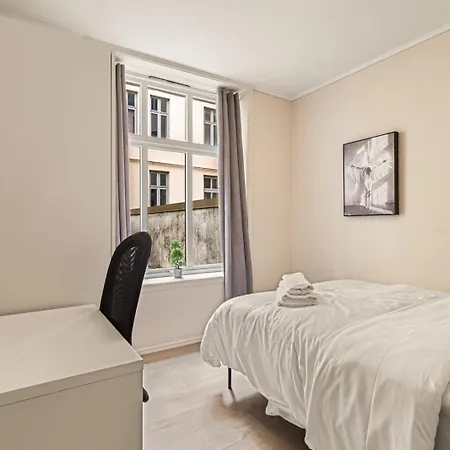 Family Friendly - Modern - Apartment *