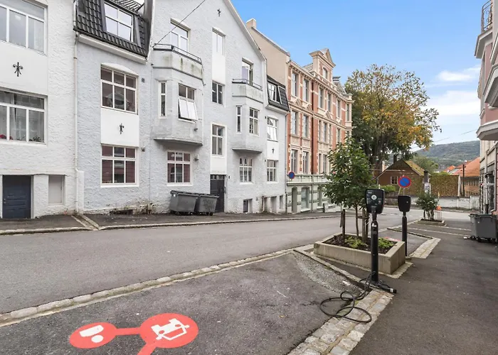 Family Friendly - Modern -