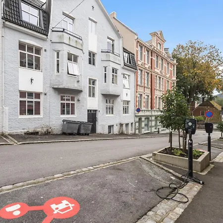 Family Friendly - Modern -